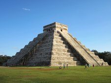 Puraventura chichenitza, © davidstanley, viventura